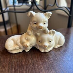 Papel California Ceramic Pig Piglets Figurine Made In Japan 2.5” Tall